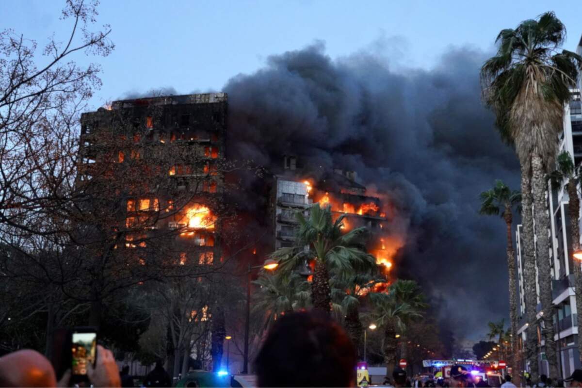 La Ltima Hora Del Incendio Del Edificio De Valencia Muertos Y