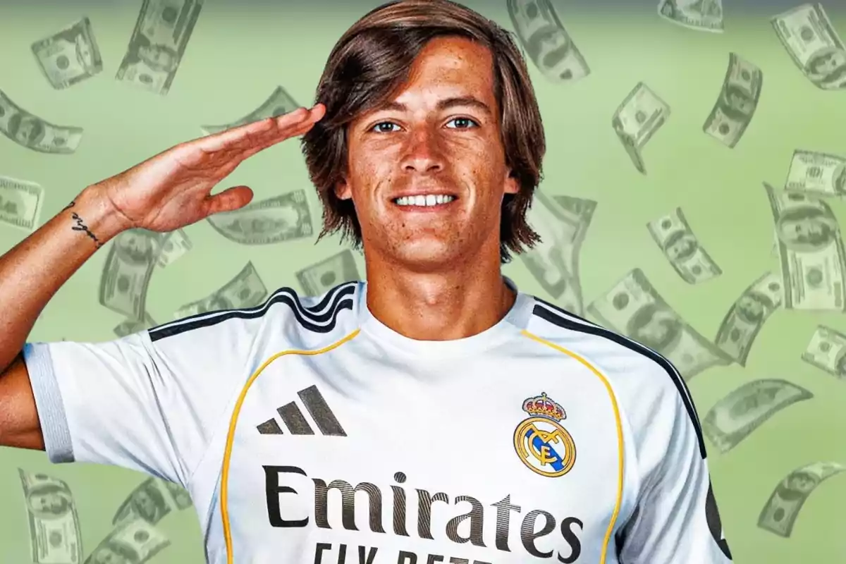 Jugador del Real Madrid saludando con billetes de fondo