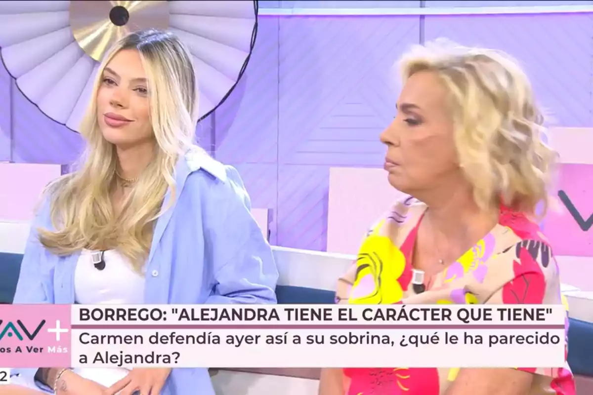 Carmen Borrego y Alejandra Rubio sentadas en 'Vamos a ver' con decoración en tonos lilas y un letrero en pantalla que muestra un titular sobre Alejandra y Carmen Carmen Borrego y Alejandra Rubio sentadas en 'Vamos a ver' con decoración en tonos lilas y un letrero en pantalla que muestra un titular sobre Alejandra y Carmen