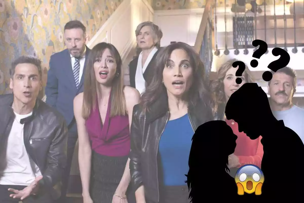 Imagen del cartel promocional de la serie '4 estrellas' de fondo y, en un primer plano, la siluieta de una pareja con interrogantes y un emoji de sorpresa