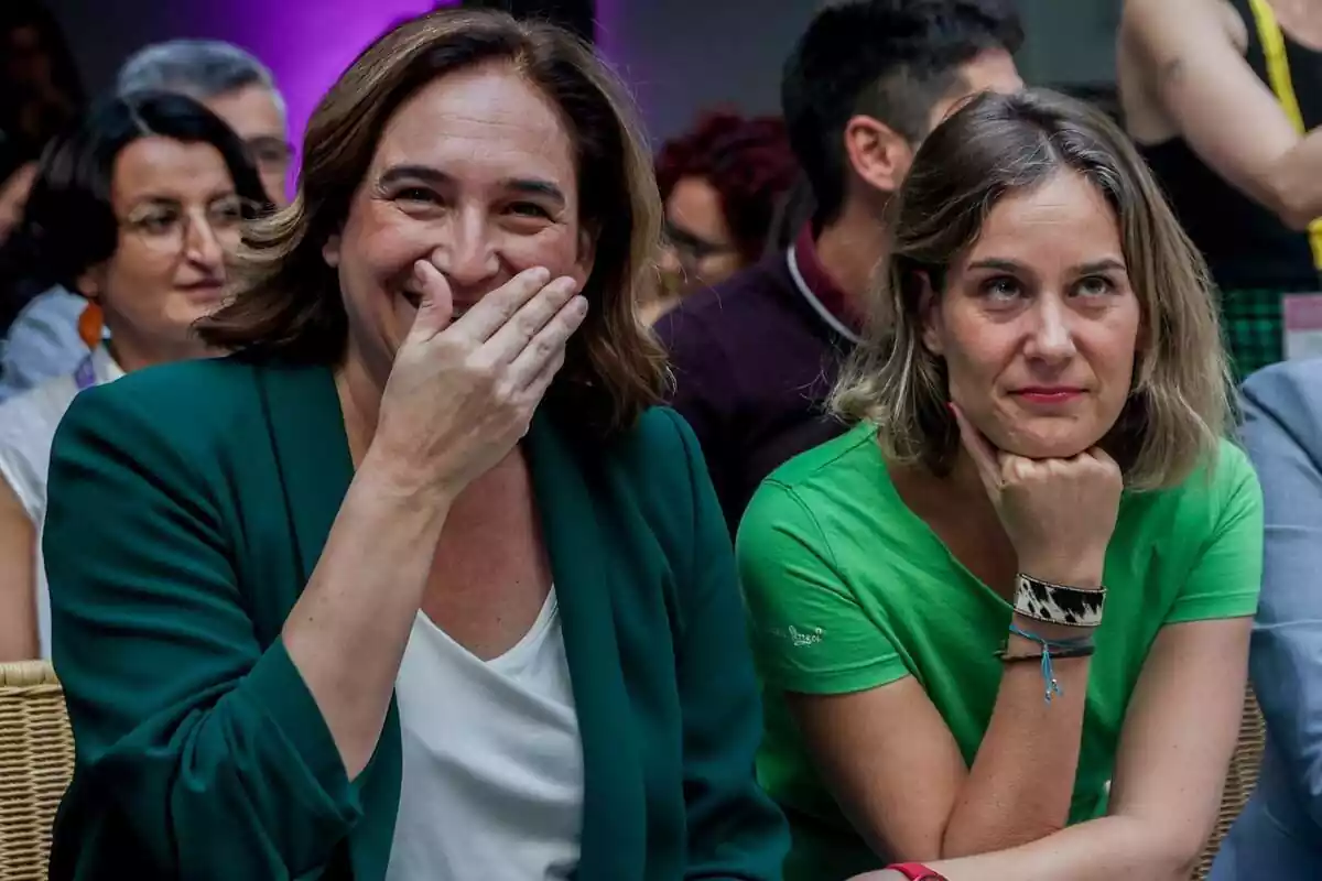 La excaldesa de Barcelona, Ada Colau; y la presidenta de los Comuns en el Parlament, Jéssica Albiach, durante la Green Social Summit