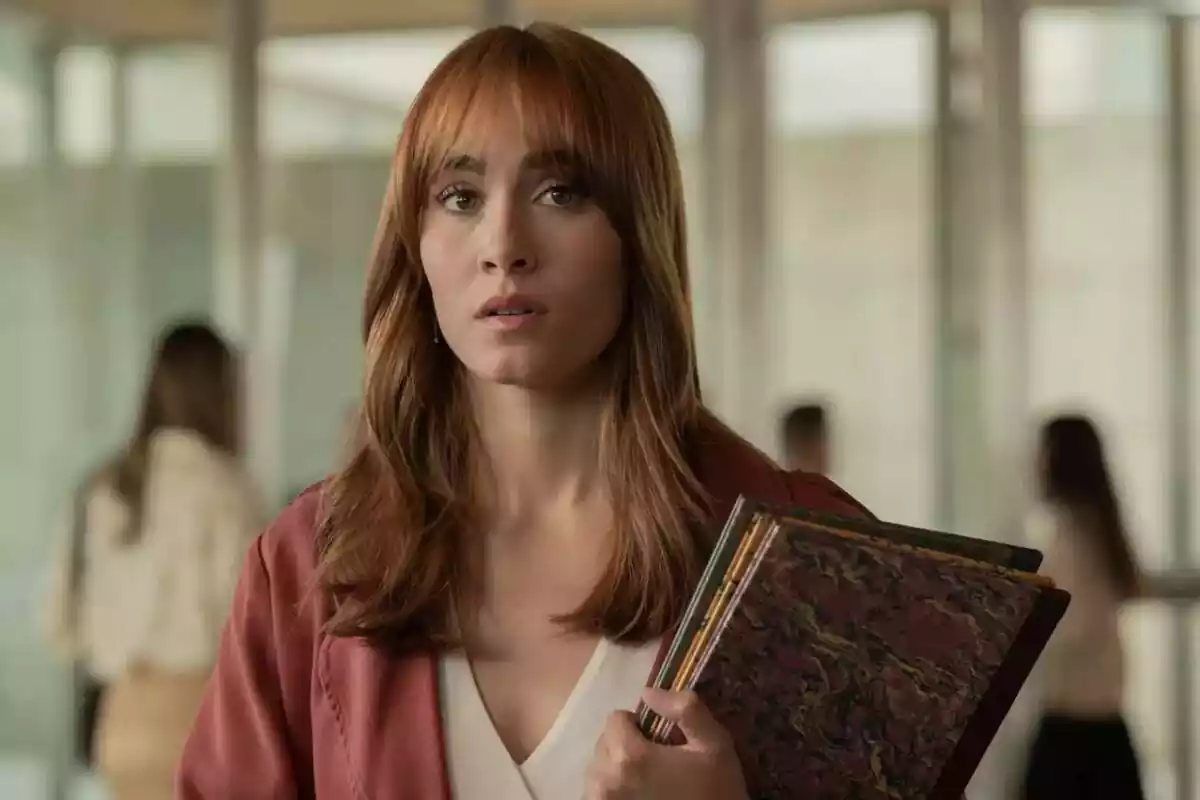 Aitana en su pelicula Pared con Pared