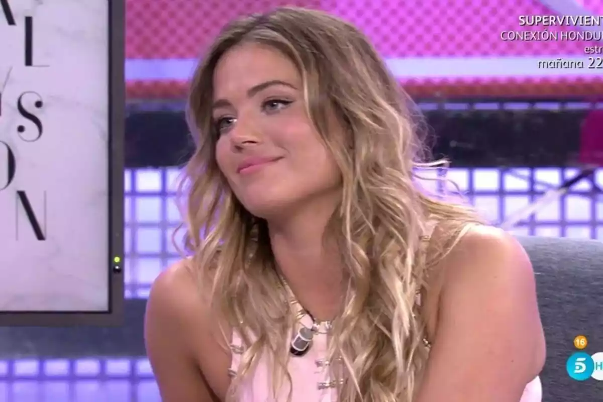 Captura de Alyson Eckmann como invitada del Deluxe en Telecinco