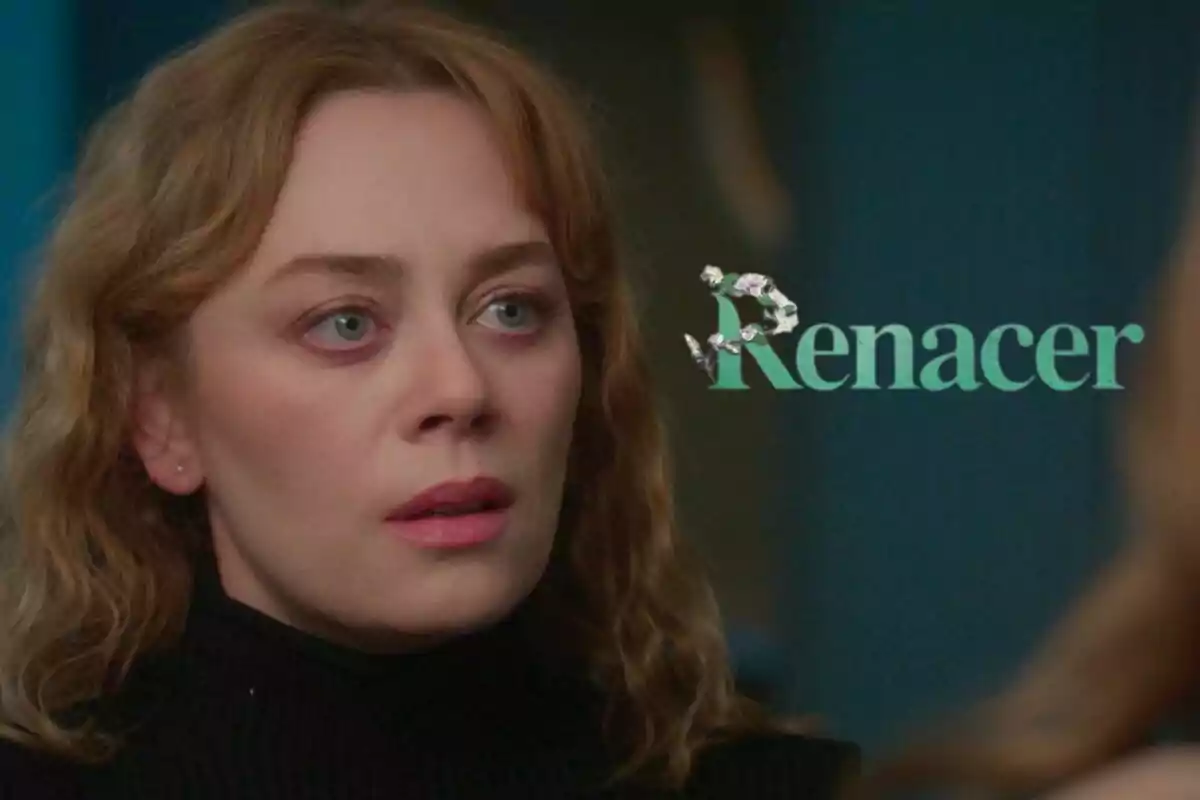 Bahar de cabello rubio y suelto con expresión seria y la palabra Renacer escrita a su lado