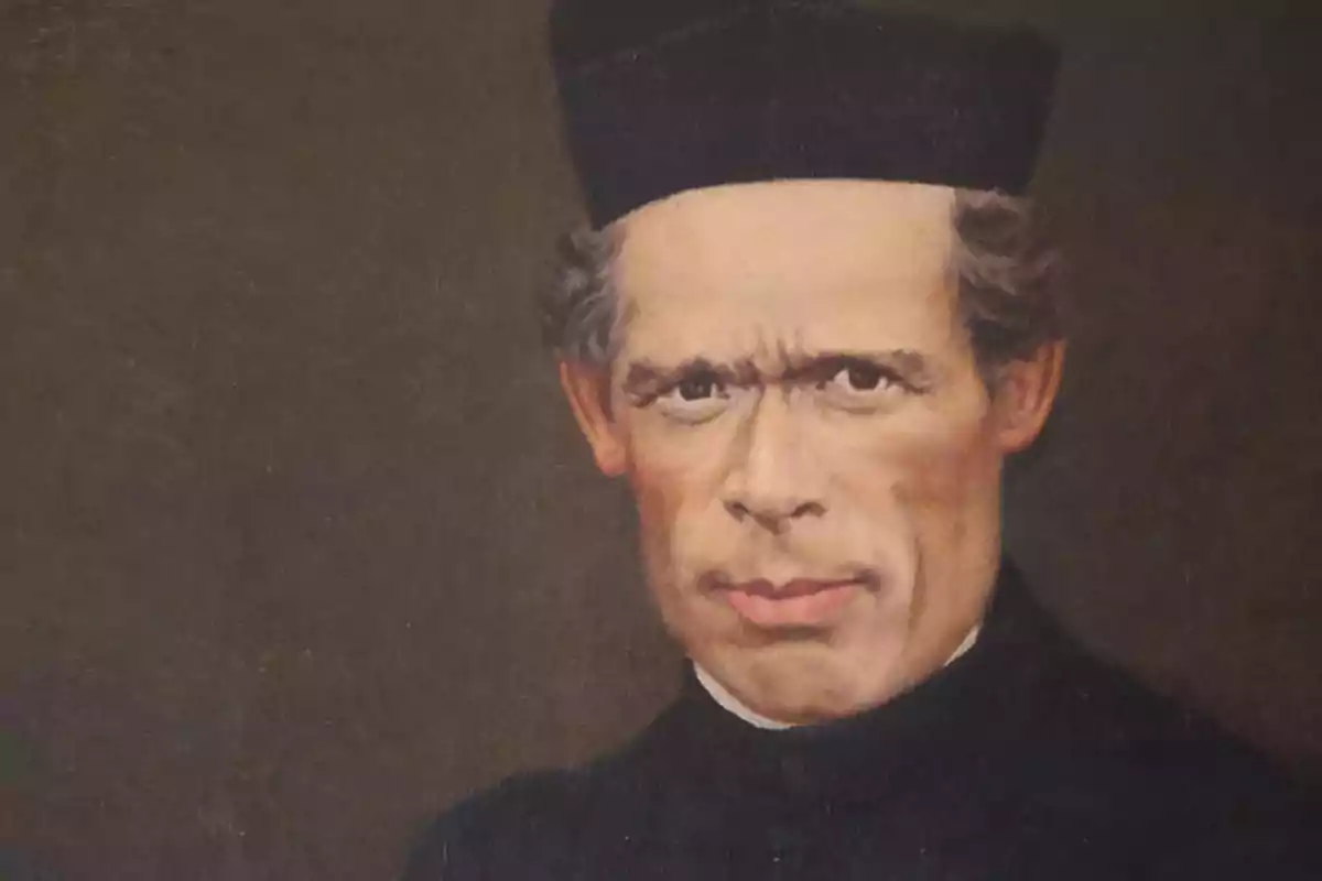 Retrato de un hombre con vestimenta clerical y expresión seria. Retrato de un hombre con vestimenta clerical y expresión seria.