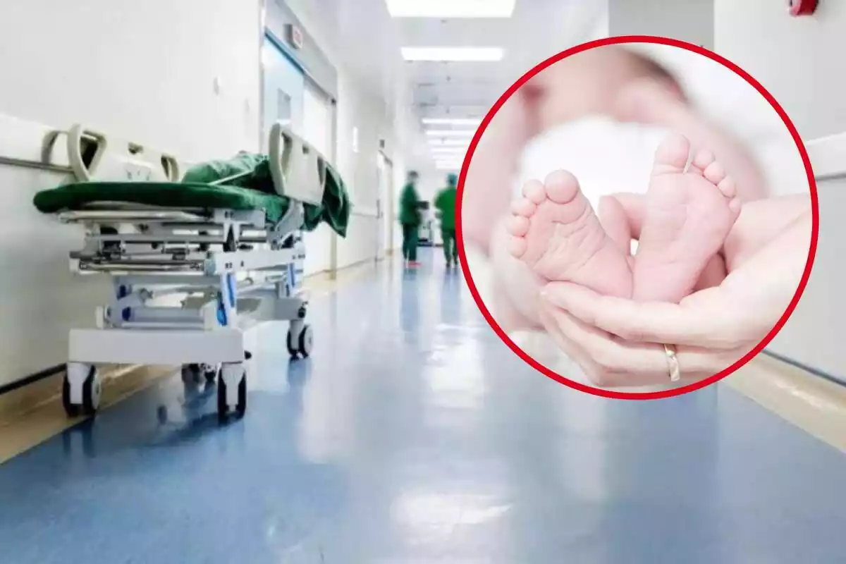 El pasillo de un hospital, con una camilla, y en el circulo, unos pies de un bebé sujetos por una mano