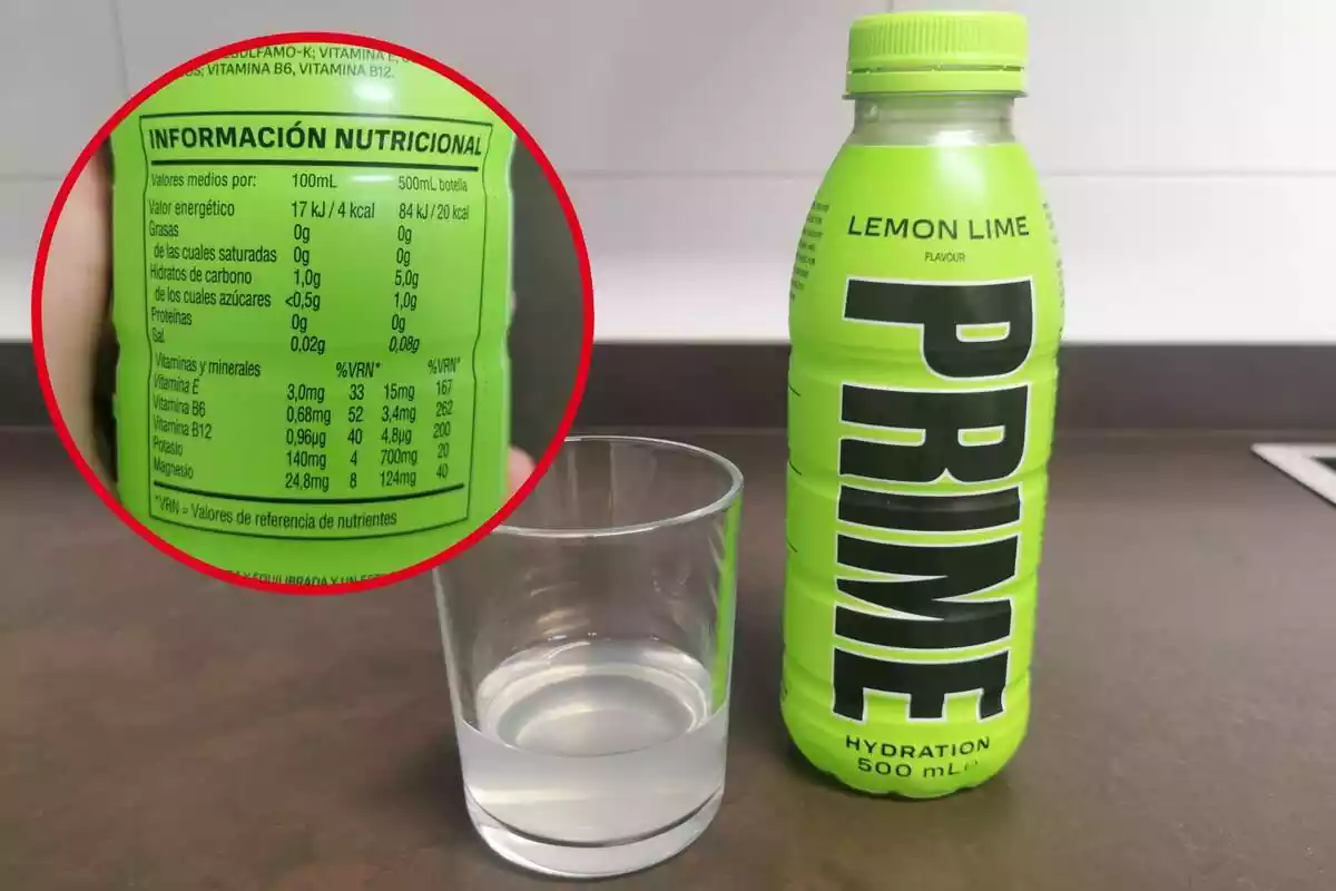 Montaje con una botella de la bebida Prime sabor lima limón y un vaso medio lleno, y un círculo con la información nutricional del producto Montaje con una botella de la bebida Prime sabor lima limón y un vaso medio lleno, y un círculo con la información nutricional del producto