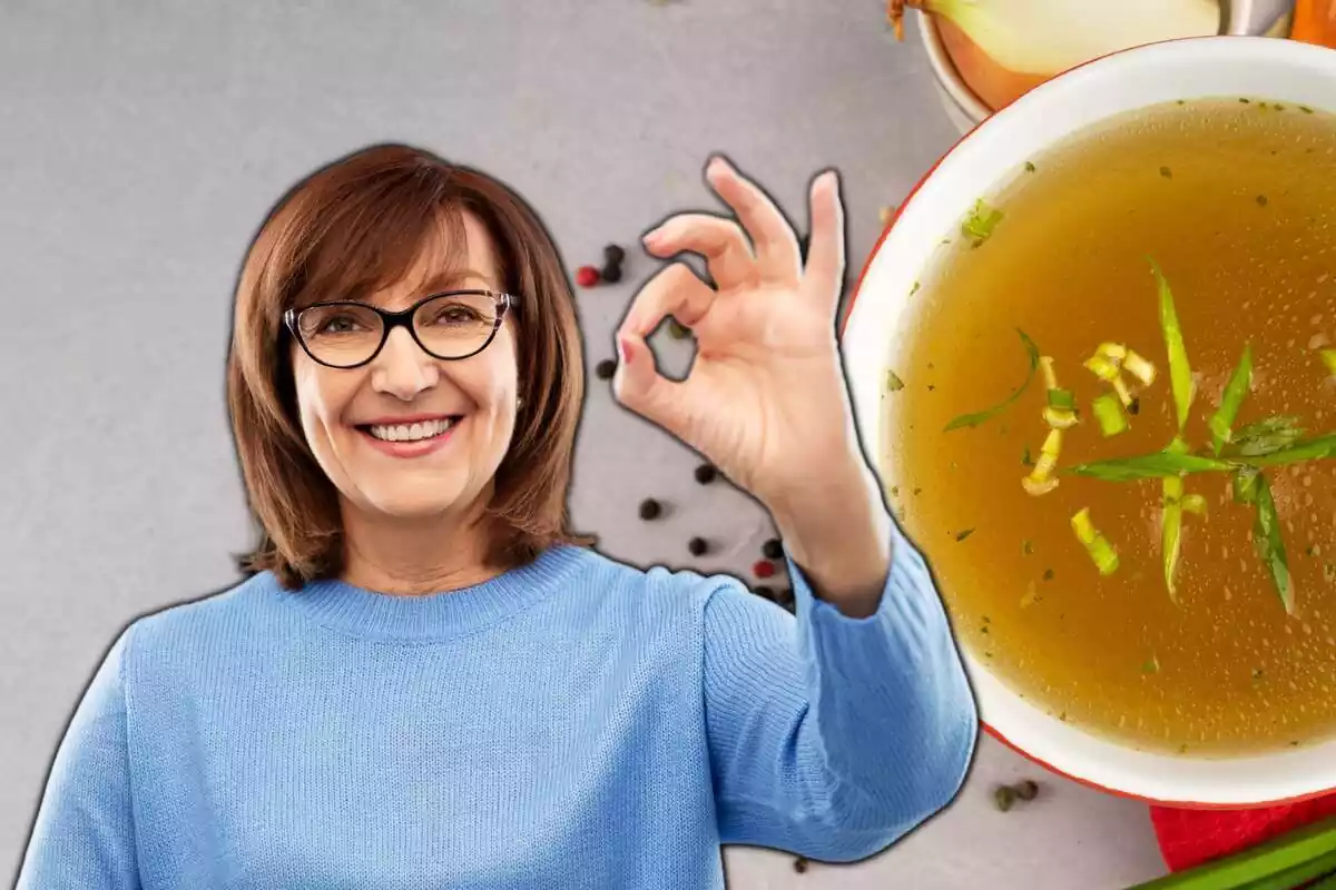 Mujer haciendo gesto de 'ok' y plato de caldo de fondo Mujer haciendo gesto de 'ok' y plato de caldo de fondo