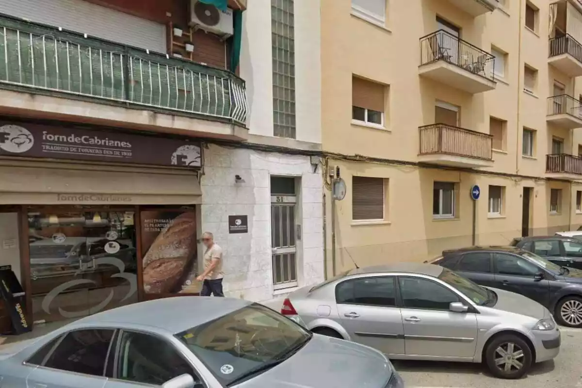 Número 31 de la calle de la Pau de Manresa, donde asesinaron a Jordina Martínez en abril del 2021 Número 31 de la calle de la Pau de Manresa, donde asesinaron a Jordina Martínez en abril del 2021