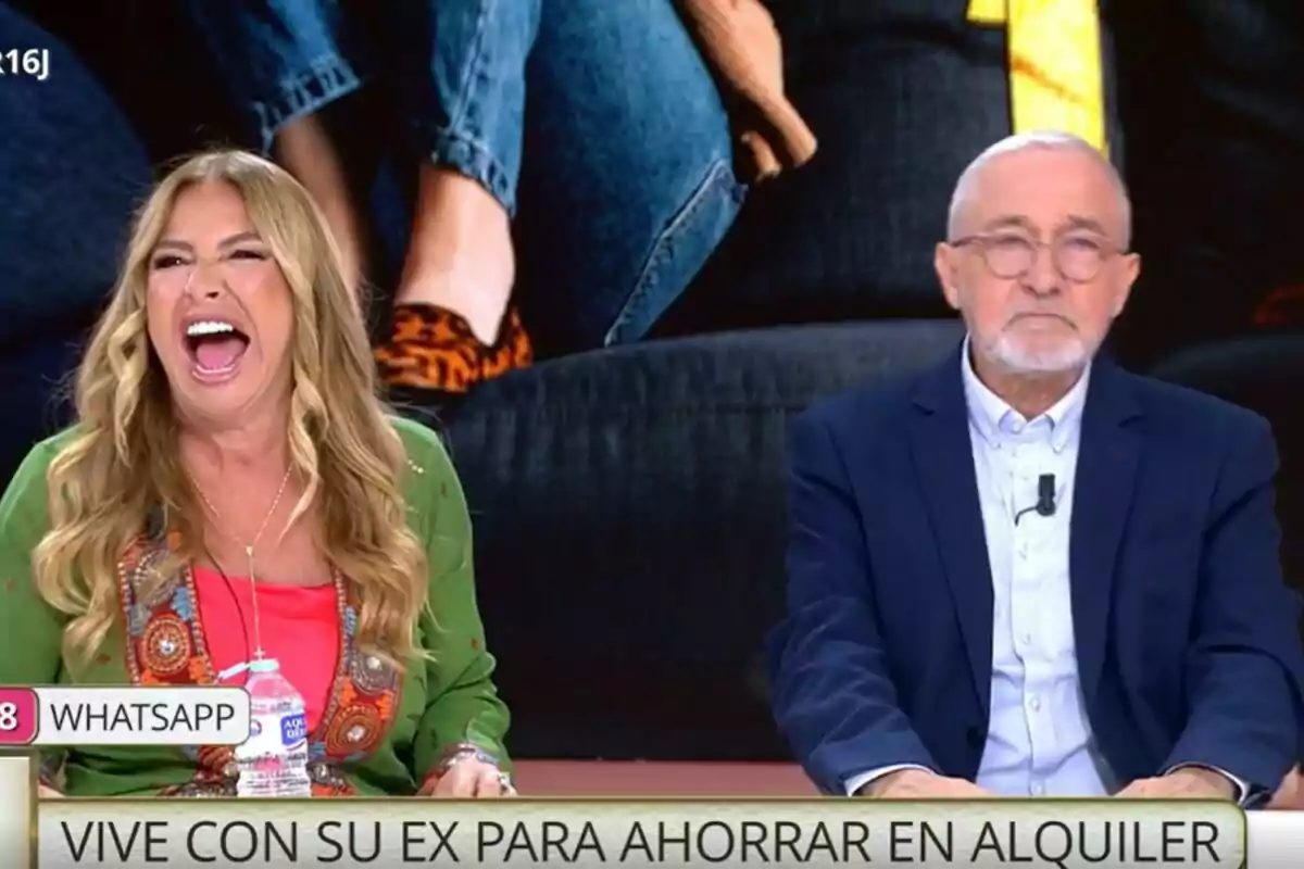 Captura de Cristina Tárrega riéndose y Xavier Sardà serio en 'TardeAR'