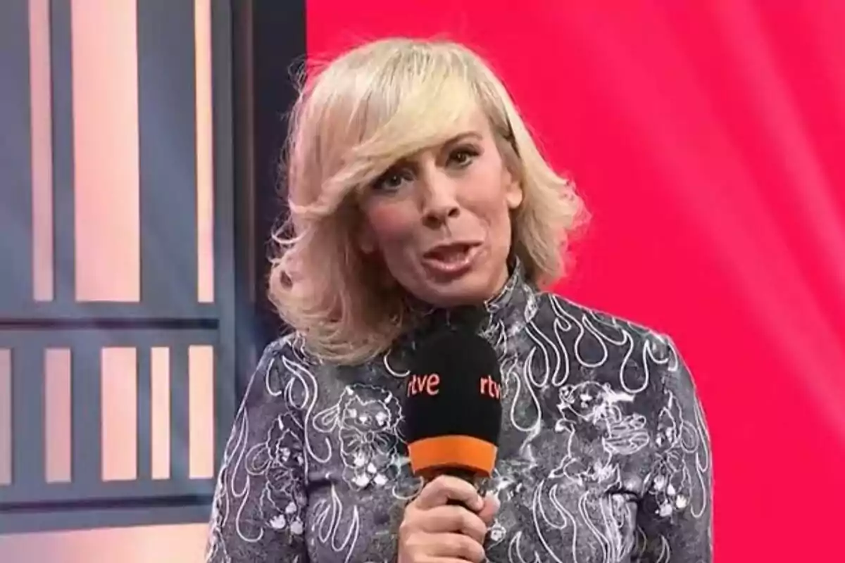 Captura de María Eizaguirre en la rueda de prensa del 'Benidorm Fest 2025'