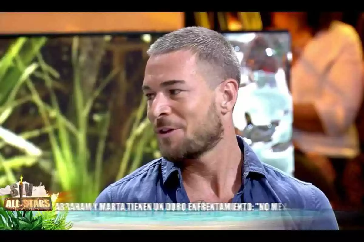 Captura de pantalla de 'Supervivientes All Stars' con Tony Spina hablando Captura de pantalla de 'Supervivientes All Stars' con Tony Spina hablando