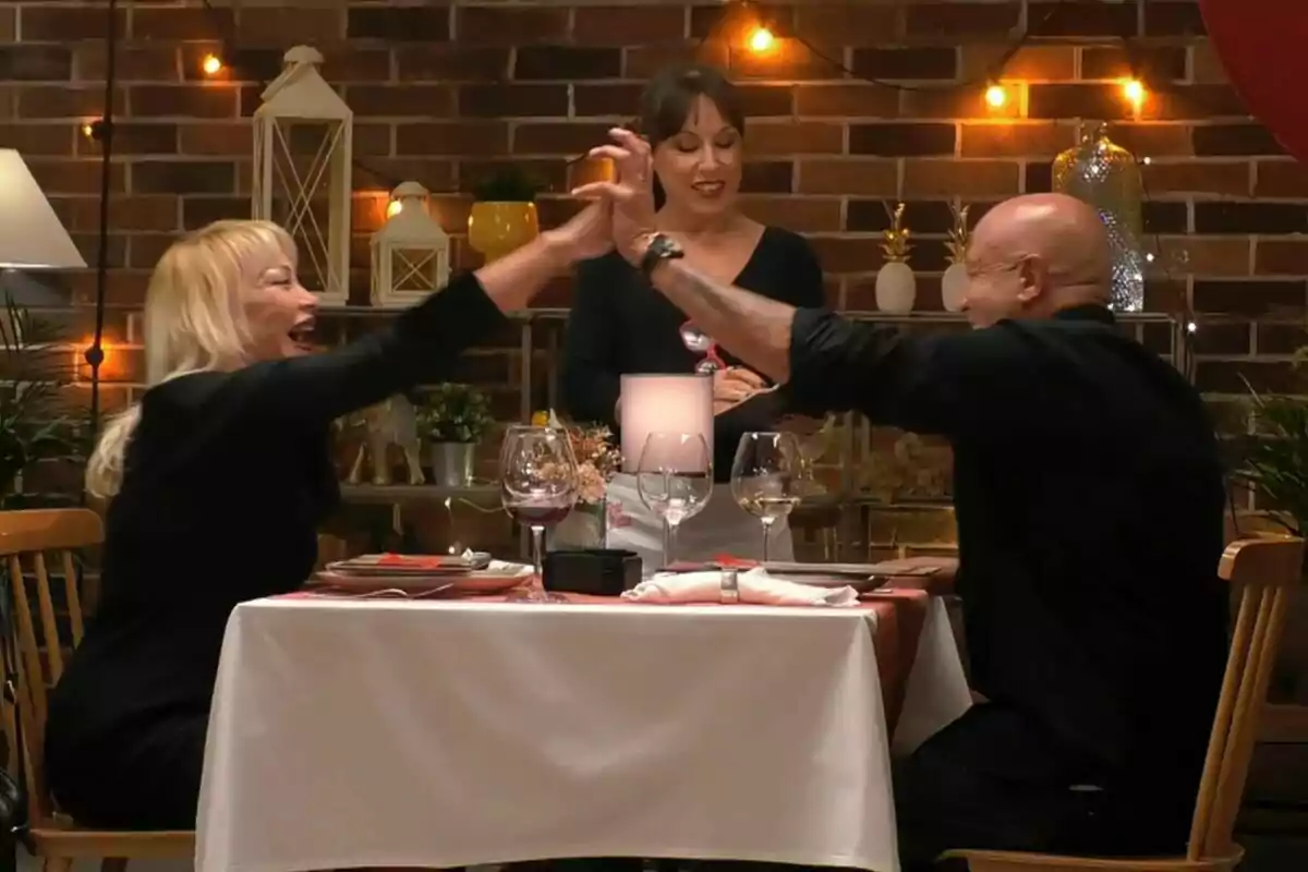 Captura de Shula y Antonio en 'First Dates'