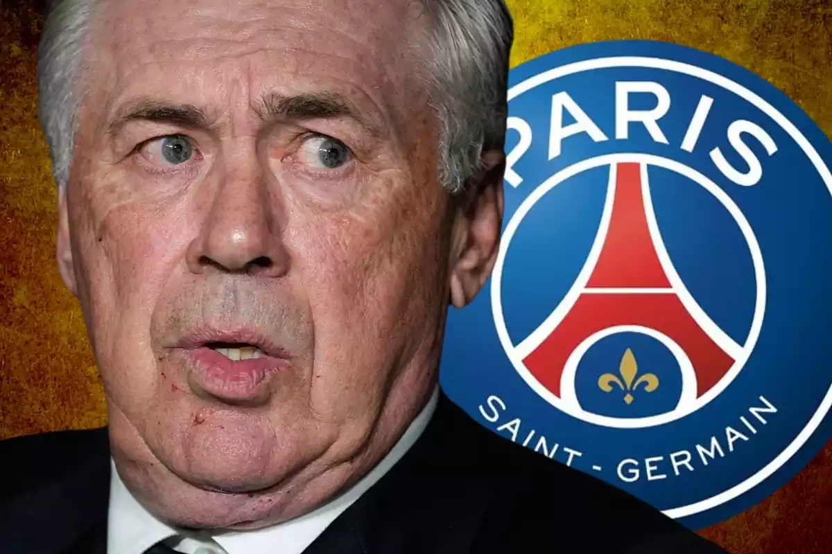 Carlo Ancelotti mirando de reojo a un escudo del PSG