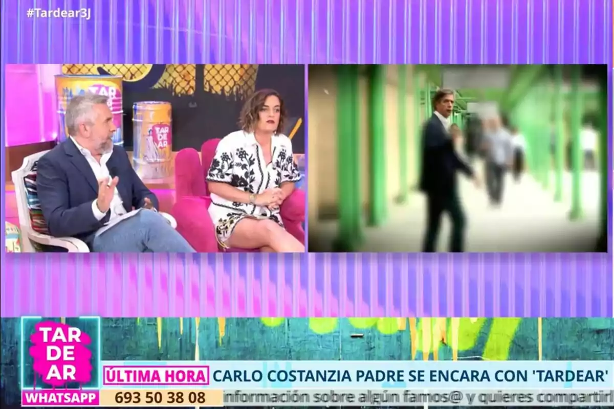 Dos colaboradores sentados en 'Tardear' con fondo colorido con una pantalla dividida que muestra una imagen borrosa de Carlo Costanzia caminando en un pasillo, mientras en la parte inferior aparece un cintillo de noticias y el logo del programa TardeAR. Dos colaboradores sentados en 'Tardear' con fondo colorido con una pantalla dividida que muestra una imagen borrosa de Carlo Costanzia caminando en un pasillo, mientras en la parte inferior aparece un cintillo de noticias y el logo del programa TardeAR.