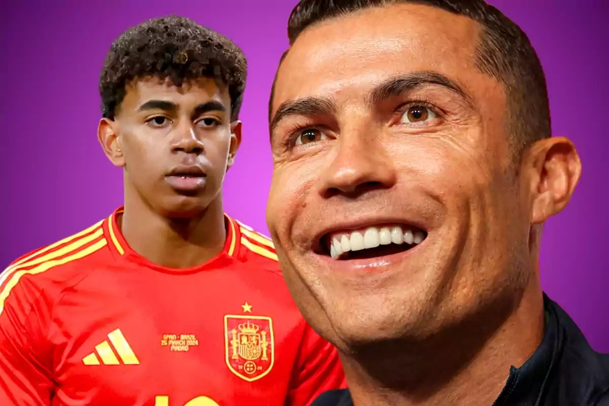 Un joven futbolista con el uniforme de la selección de España y un hombre sonriente en primer plano sobre un fondo morado