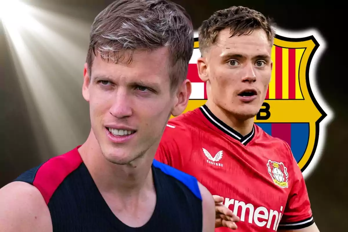 Dos futbolistas en primer plano con el escudo del FC Barcelona de fondo
