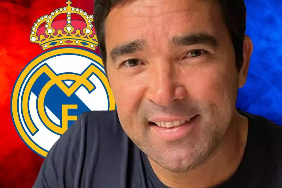 Deco con una gran sonrisa al lado del escudo del Real Madrid sobre un fondo azul y rojo