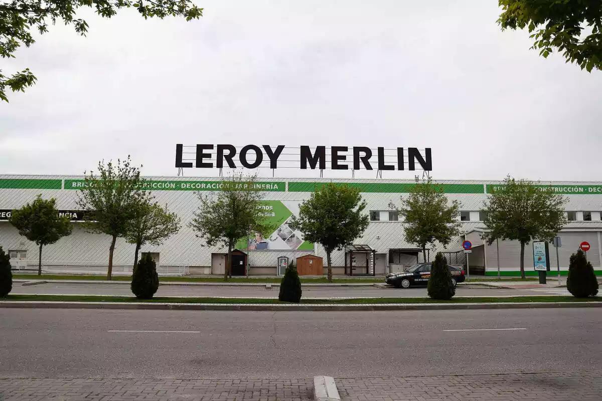 El tendedero eléctrico de Leroy Merlin que calienta tu ropa y