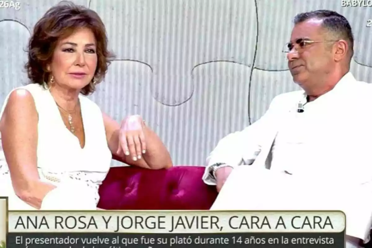 Ana Rosa Quintana y Jorge Javier Vázquez, cara a cara en una entrevista en la que el presentador vuelve al plató de TardeAR