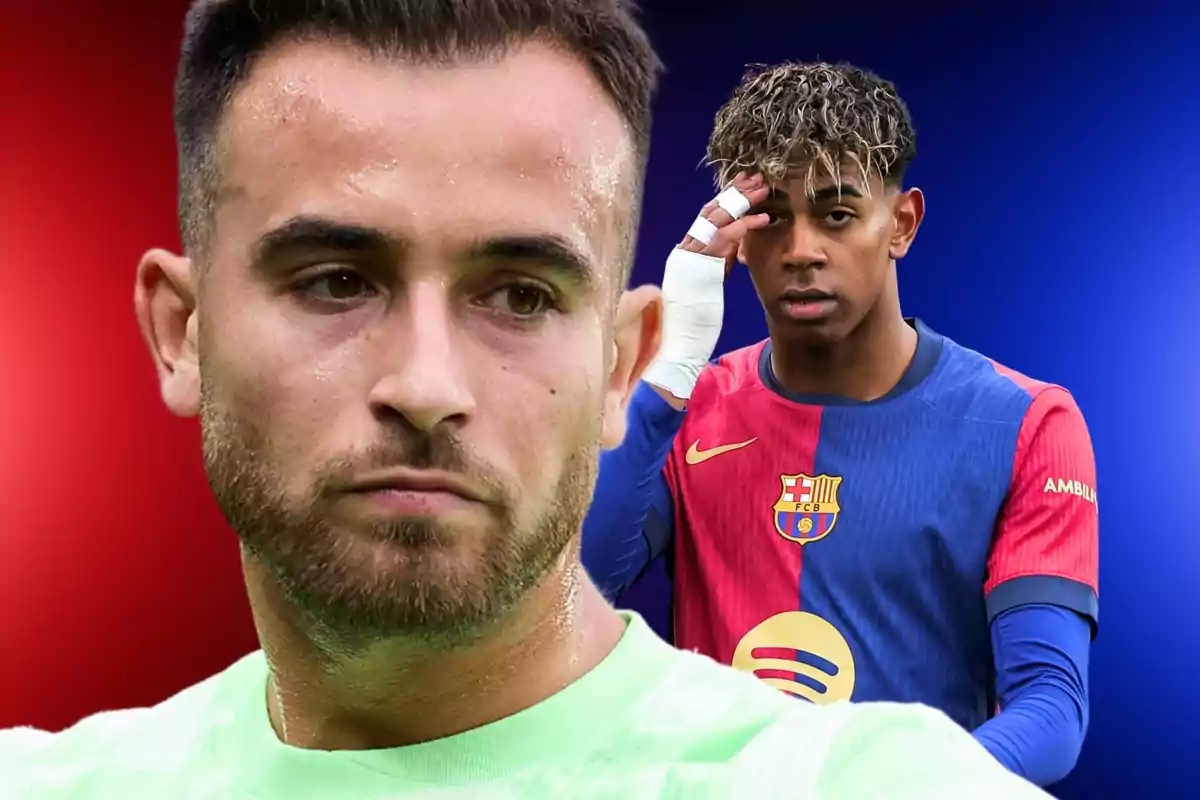 Dos jugadores de fútbol con expresiones serias, uno en primer plano con camiseta verde y otro al fondo con uniforme del FC Barcelona en un fondo degradado de rojo a azul.