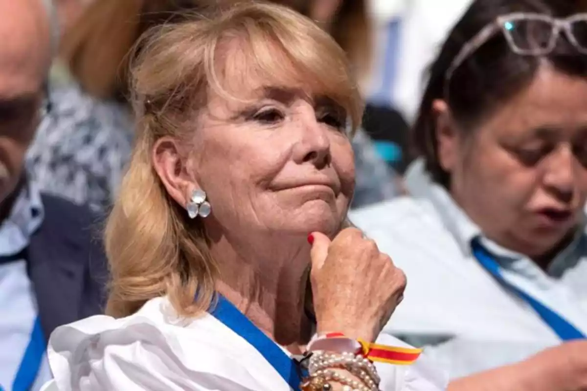 Esperanza Aguirre, PP, en un mítin Esperanza Aguirre, PP, en un mítin