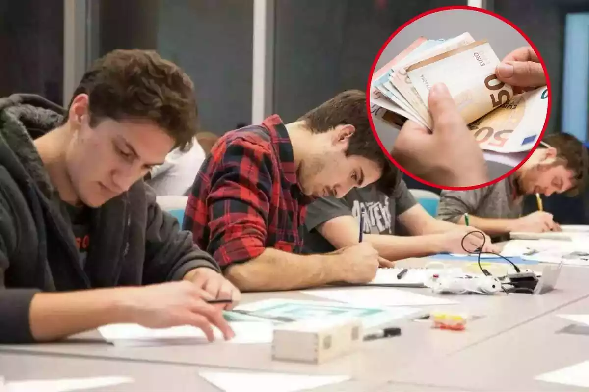 Imagen de fondo de varios estudiantes en una mesa y otra de una mano con billetes