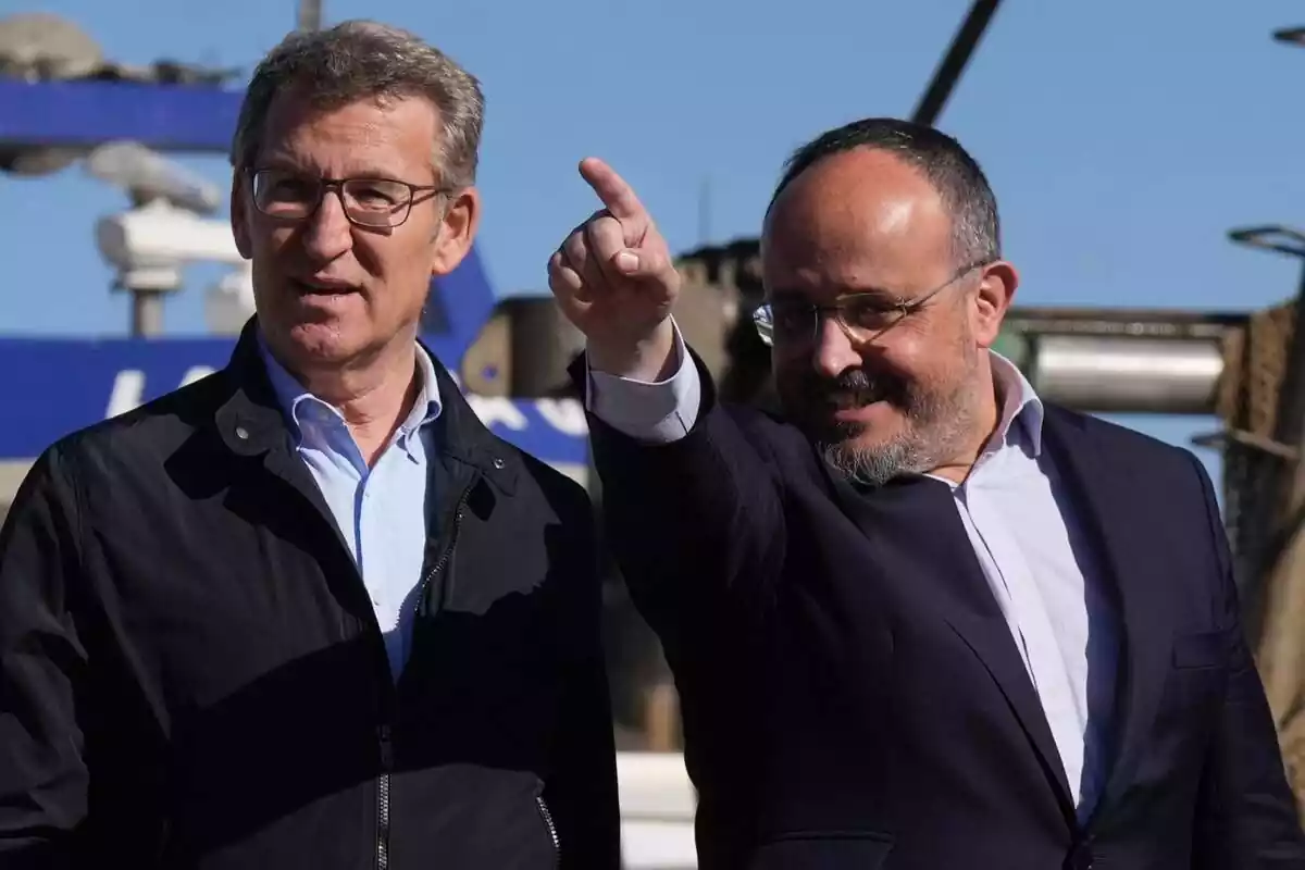 Feijóo y Alejandro Fernández, juntos, en el Port de Tarragona a 16 de abril de 2024