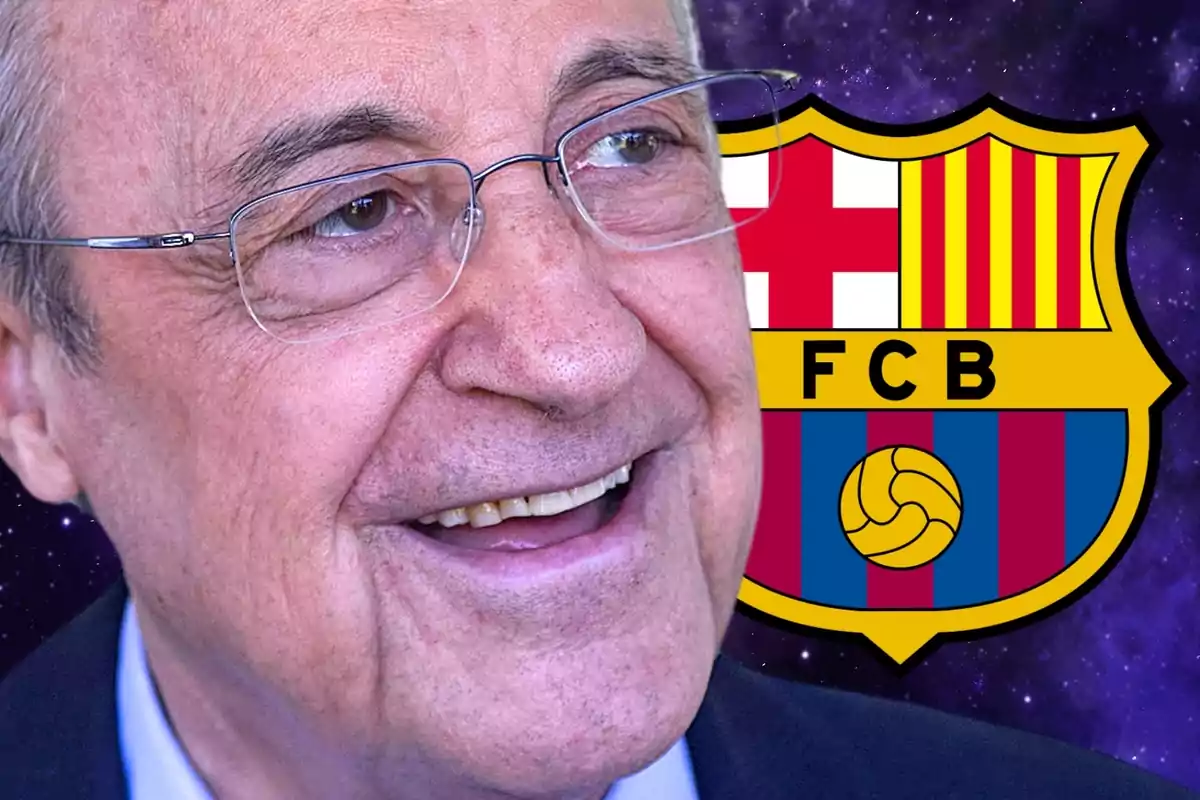 Florentino Pérez en primer plano con un escudo del FC Barcelona al fondo