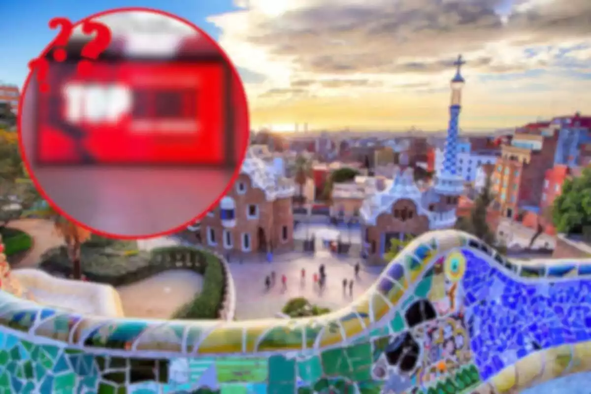 Fotomontaje de la ciudad de Barcelona de fondo y al frente una redonda roja con la exposición Top secret