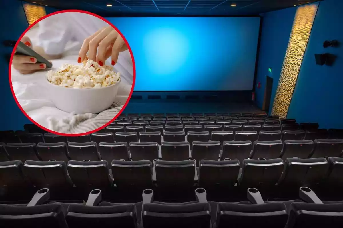 Fotomontaje con una imagen de una sala de cine de fondo con la pantalla blanca y una redonda roja al frente con una mano cogiendo palomitas de un plato y mirando el teléfono móvil