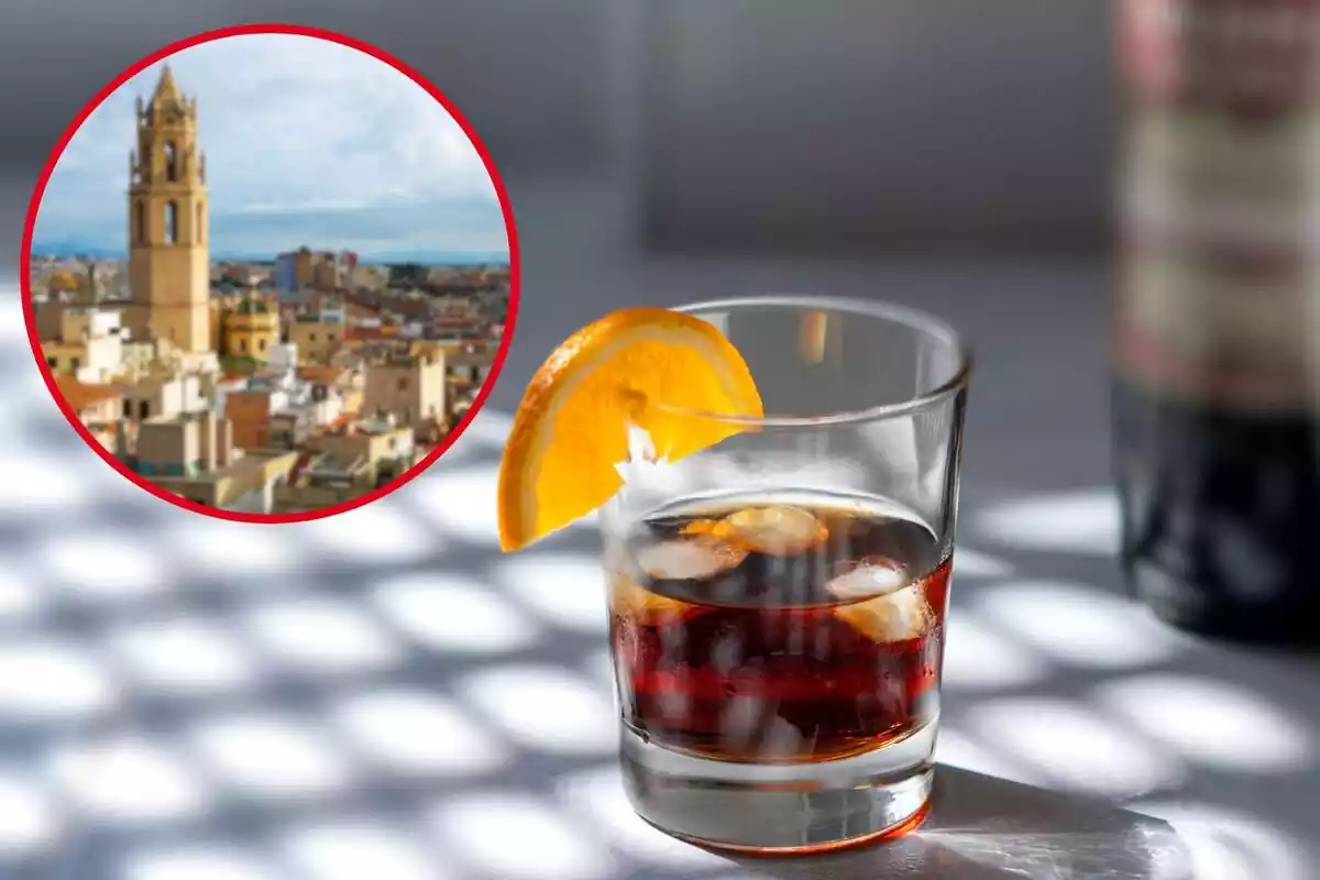 Fotomontaje con una imagen de fondo de un vaso de vermut encima de una mesa y al frente una redonda roja con una imagen difuminada de la ciudad de Reus