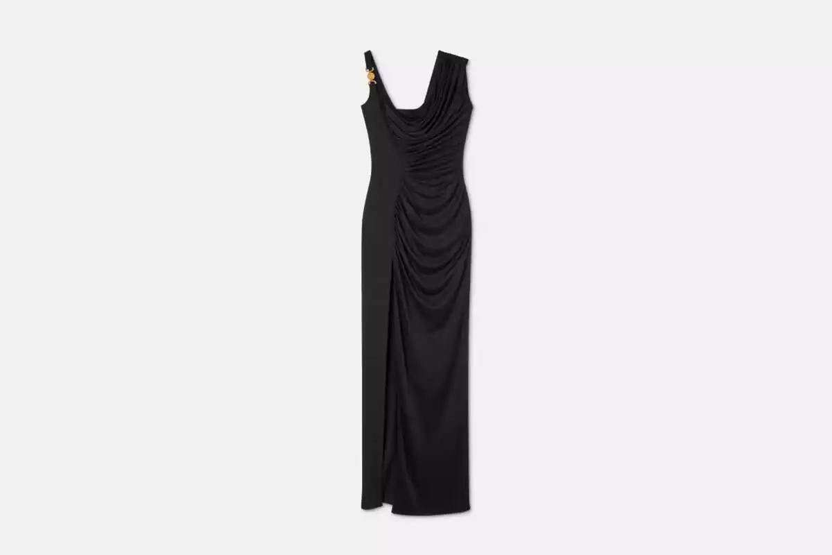 Fotomontaje del vestido Medusa '95 de la firma italiana Versace de Aitana Bonmatí Fotomontaje del vestido Medusa '95 de la firma italiana Versace de Aitana Bonmatí