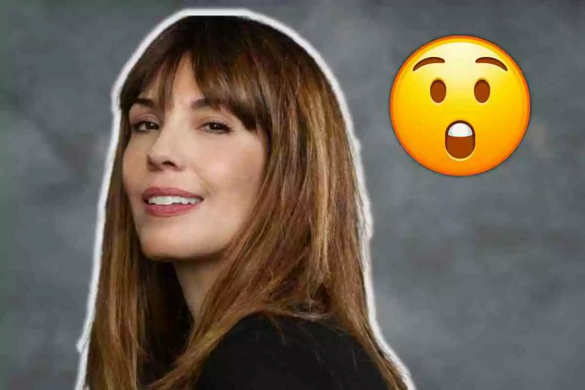 Olalla Moreno sonriente con cabello castaño y un emoji de cara sorprendida a su lado.