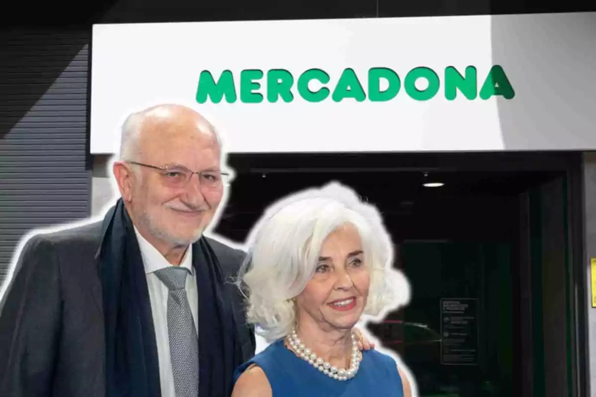 Juan Roig y su mujer Hortensia posando frente a una tienda de Mercadona.