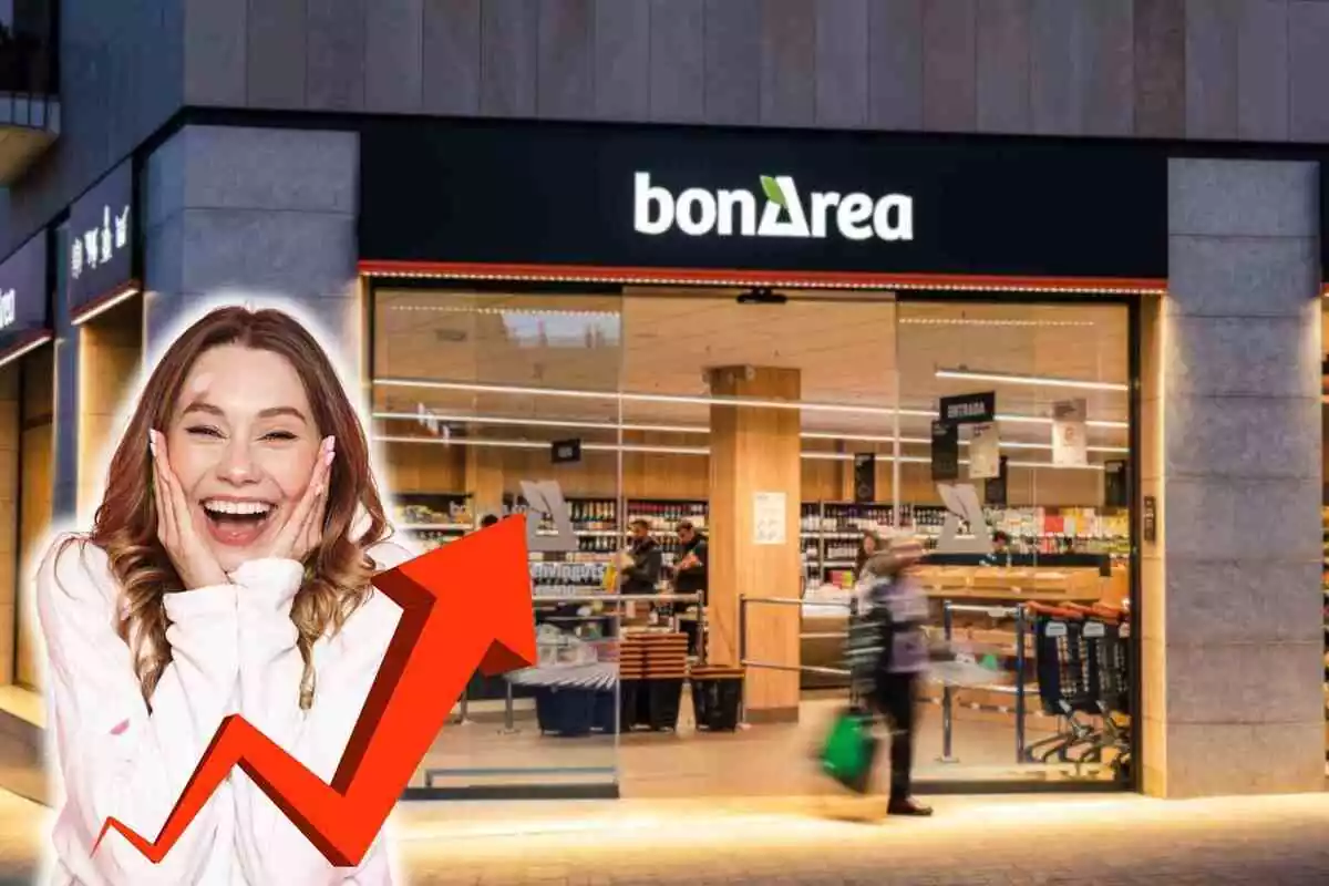 Fotomontaje con una imagen de fondo de un supermercado BonÀrea y al frente una mujer emocionada y un gráfico ascendente con una flecha roja