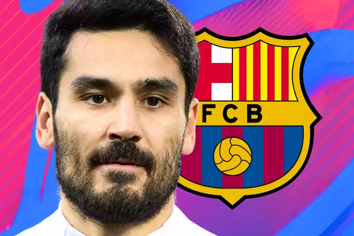 Un hombre con barba frente al escudo del FC Barcelona.