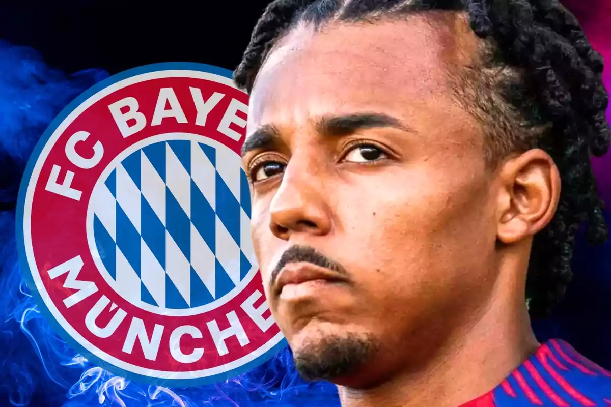 Jules Koundé serio en primer plano con el escudo del Bayern de Múnich de fondo