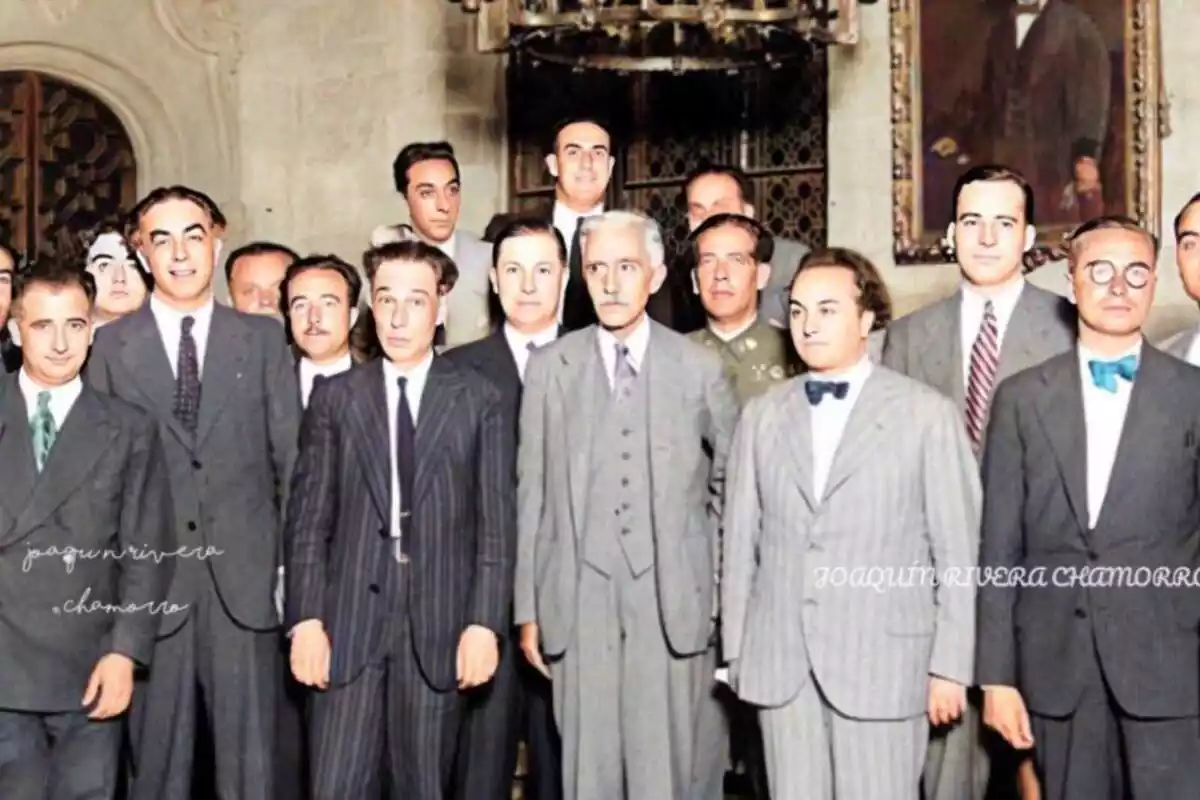 Franco, Aiguadé, Macià, Pérez Farrás, Ventura Gassol, Josep Tarradellas y Josep Dencás, entre otros Franco, Aiguadé, Macià, Pérez Farrás, Ventura Gassol, Josep Tarradellas y Josep Dencás, entre otros