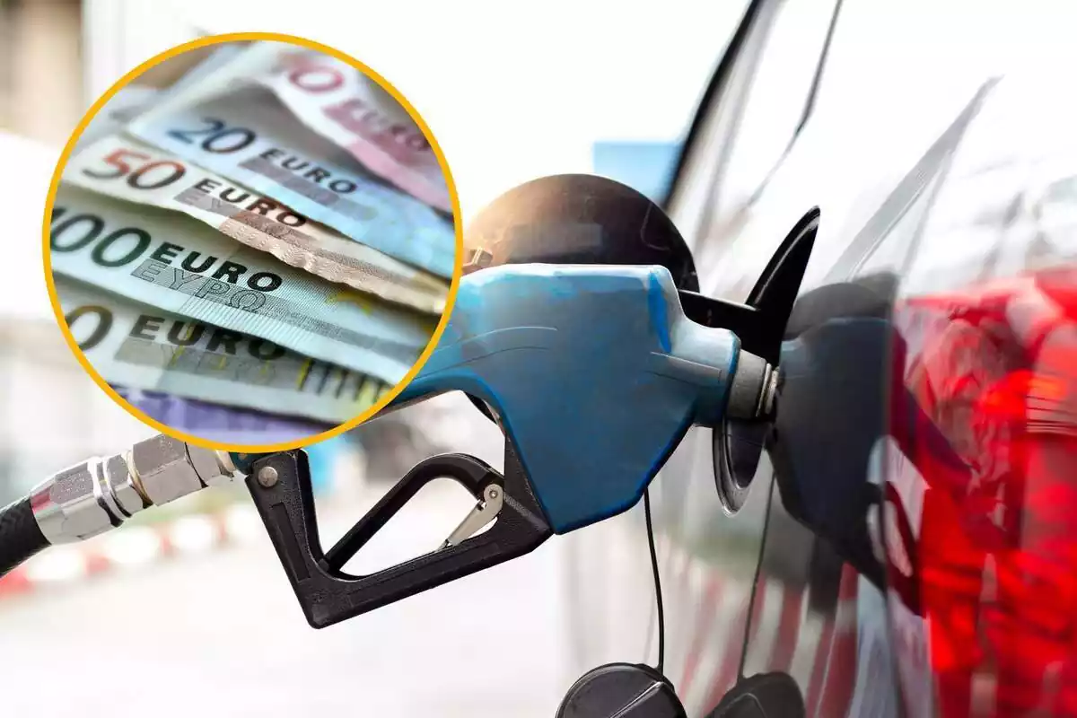 Manguera de gasolina en un coche y círculo amarillo con billetes de euro