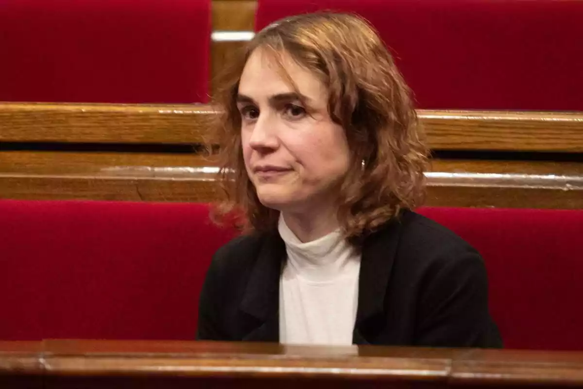 La consellera de Cultura de la Generalitat, Gemma Ubasart, durante una sesión plenaria en el Parlament, a 24 de enero de 2023, en Barcelona