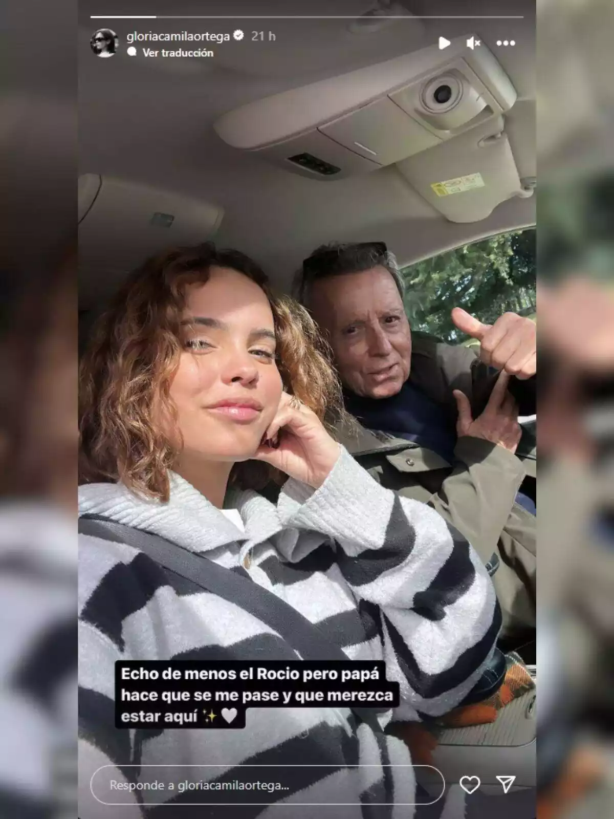 Storie de Gloria Camila Ortega en Instagram con el pelo rizado y aguantándose la cabeza con la mano y José Ortega Cano con el pulgar arriba dentro de un coche el 29 de enero de 2024 Storie de Gloria Camila Ortega en Instagram con el pelo rizado y aguantándose la cabeza con la mano y José Ortega Cano con el pulgar arriba dentro de un coche el 29 de enero de 2024