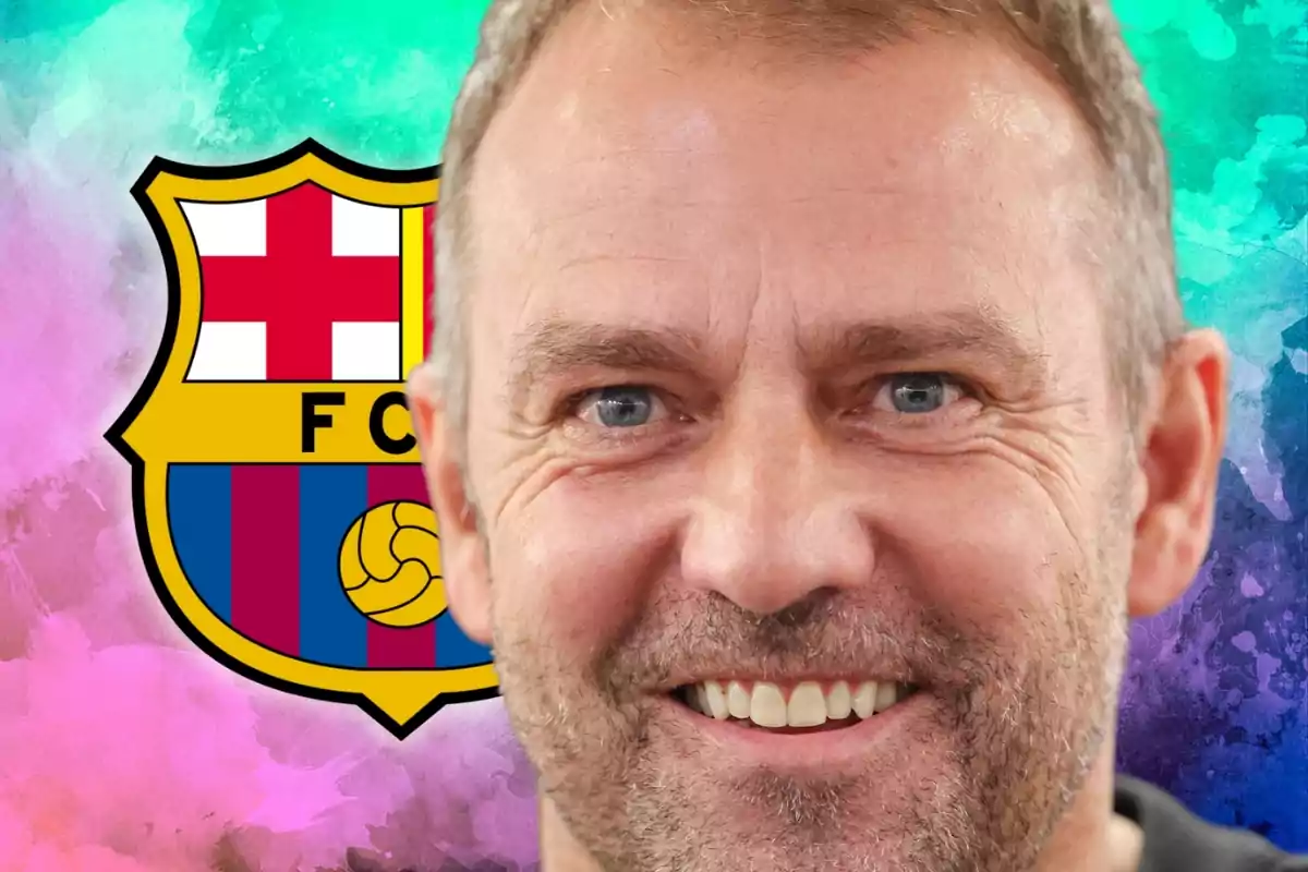 Un hombre sonriente frente al escudo del FC Barcelona con un fondo colorido.