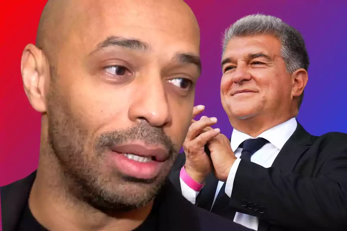 Primer plano de un hombre calvo con barba y expresión seria en primer plano mientras al fondo aparece otro hombre de cabello canoso con traje y corbata sonriendo y aplaudiendo sobre un fondo degradado de colores rojo y morado