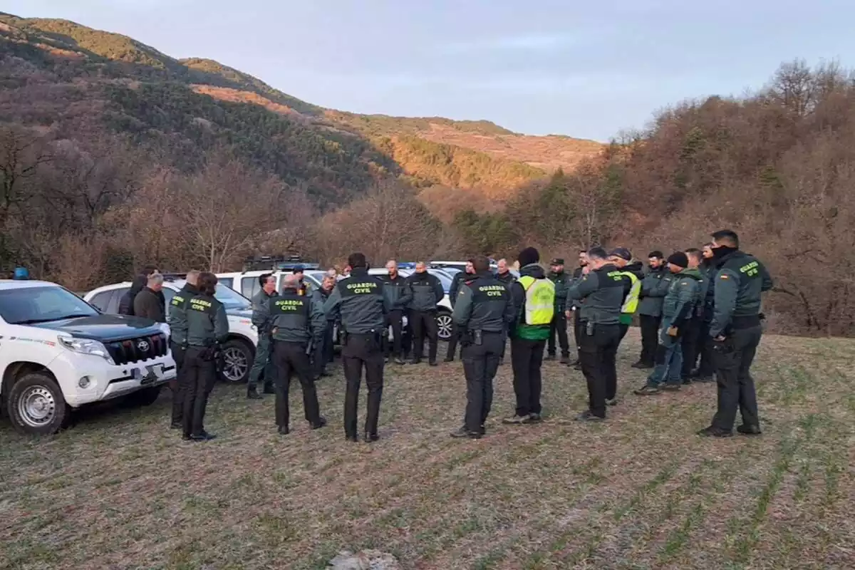 Imagen de varios miembros de la Guardia Civil