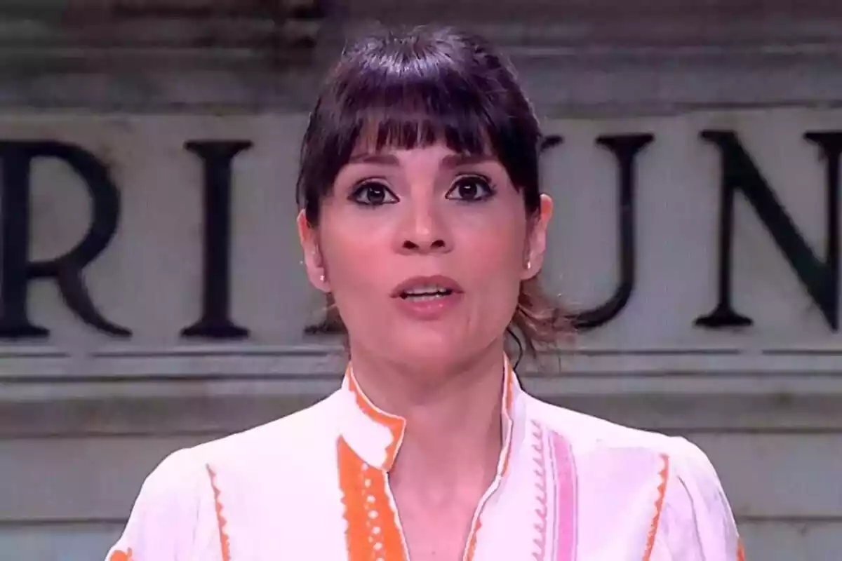 Primer plano de Sara Loscos en TV3 Primer plano de Sara Loscos en TV3