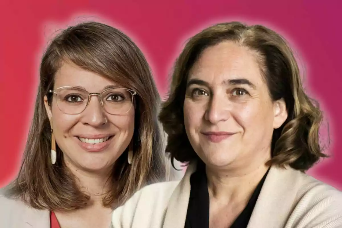 Dos mujeres sonrientes con fondo degradado en tonos rosados.