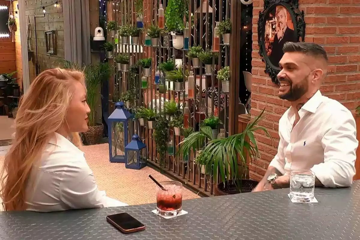Captura de Lucía y Javi en su cita en First Dates Captura de Lucía y Javi en su cita en First Dates
