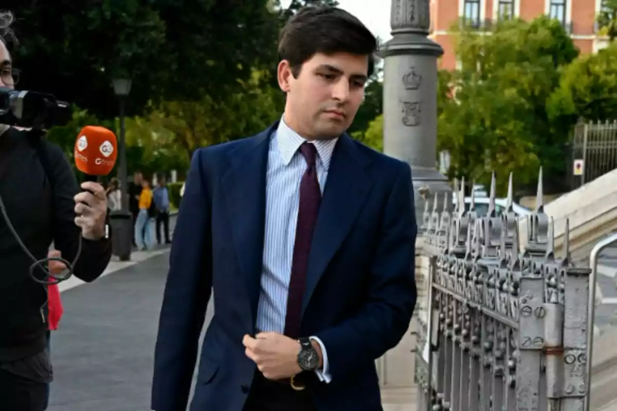 Juan Urquijo acude a las misa funeral en memoria de Juan Miguel Villar Mir en la iglesia de los Jerónimos, a 26 de septiembre de 2024, en Madrid. Juan Urquijo acude a las misa funeral en memoria de Juan Miguel Villar Mir en la iglesia de los Jerónimos, a 26 de septiembre de 2024, en Madrid.