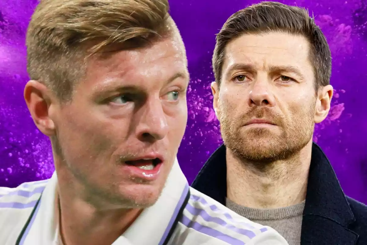 Toni Kroos mira de reojo a Xabi Alonso sobre un fondo lila